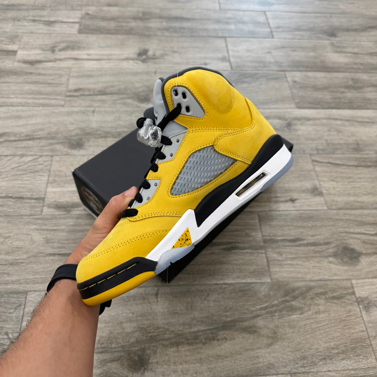 Jordan 5 Retro “Tokyo T23” (2025)