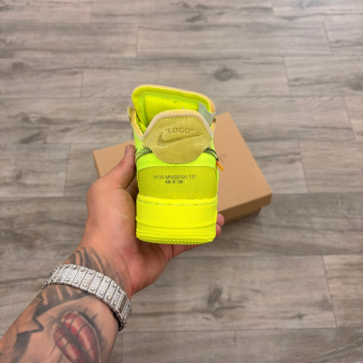 Air Force 1 Off White “Volt”