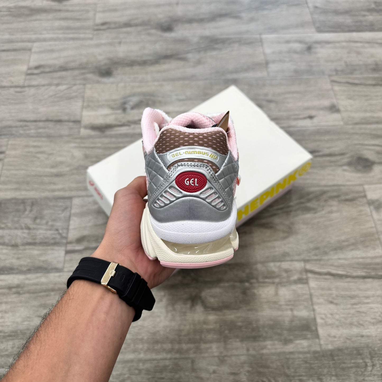 ASCIS Gel Nimbus 10.1 “ Strawberry Cream ”