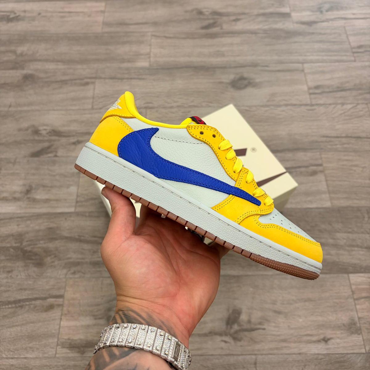 Jordan 1 Retro Low Travis Scott Canary
