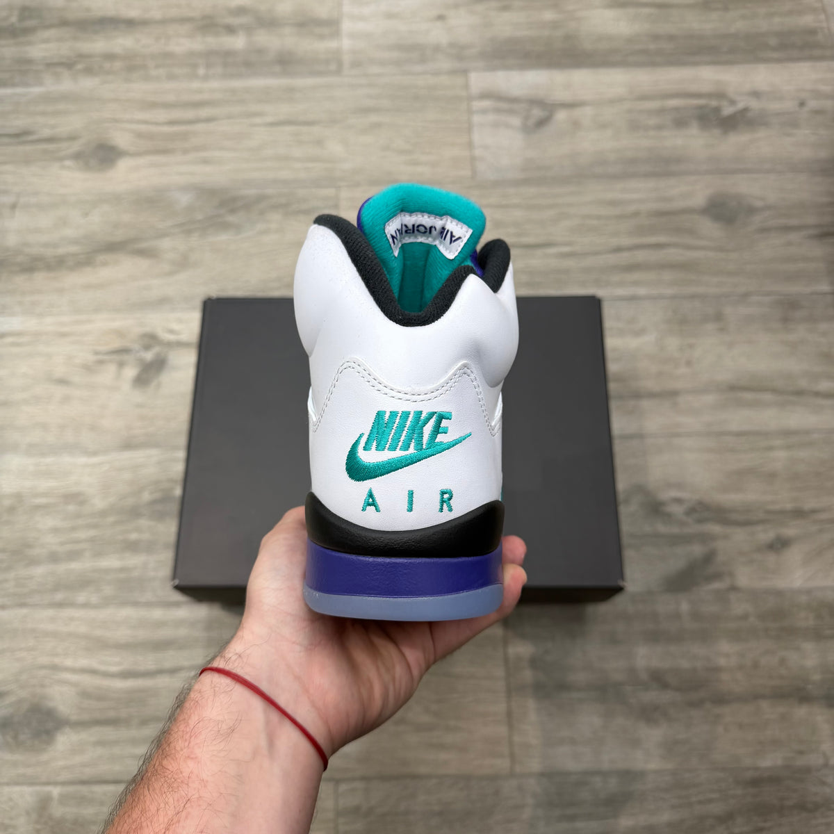 Jordan 5 Retro Grape (2025)