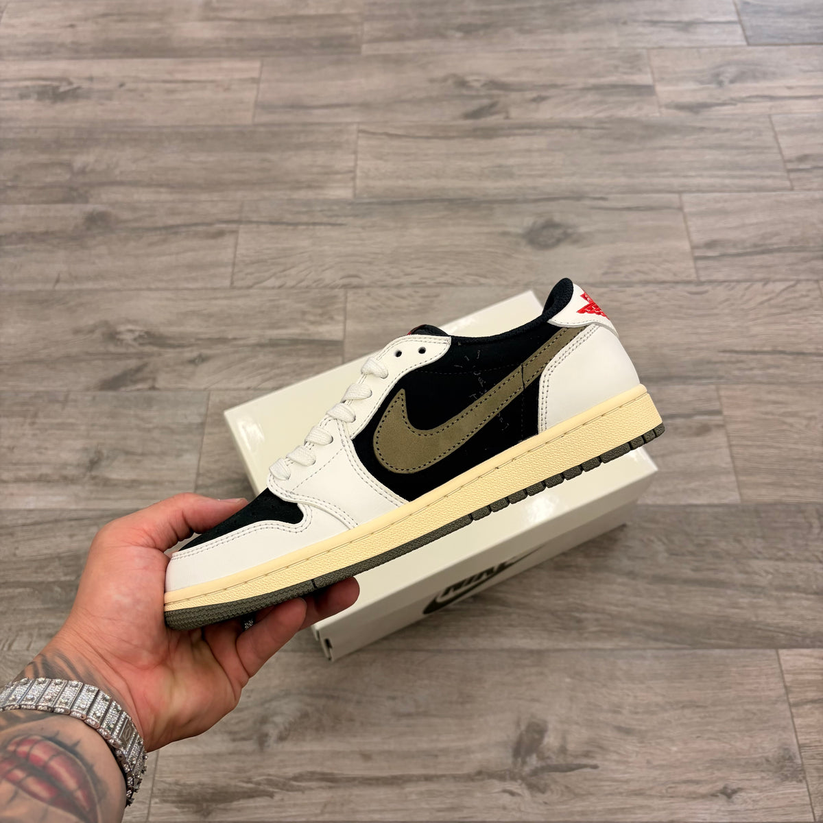 Jordan 1 Retro Low Travis Scott Olive