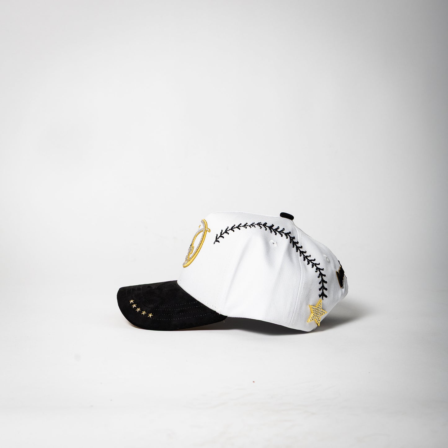 Cap Fans “ LA ” ( white/black/gold)