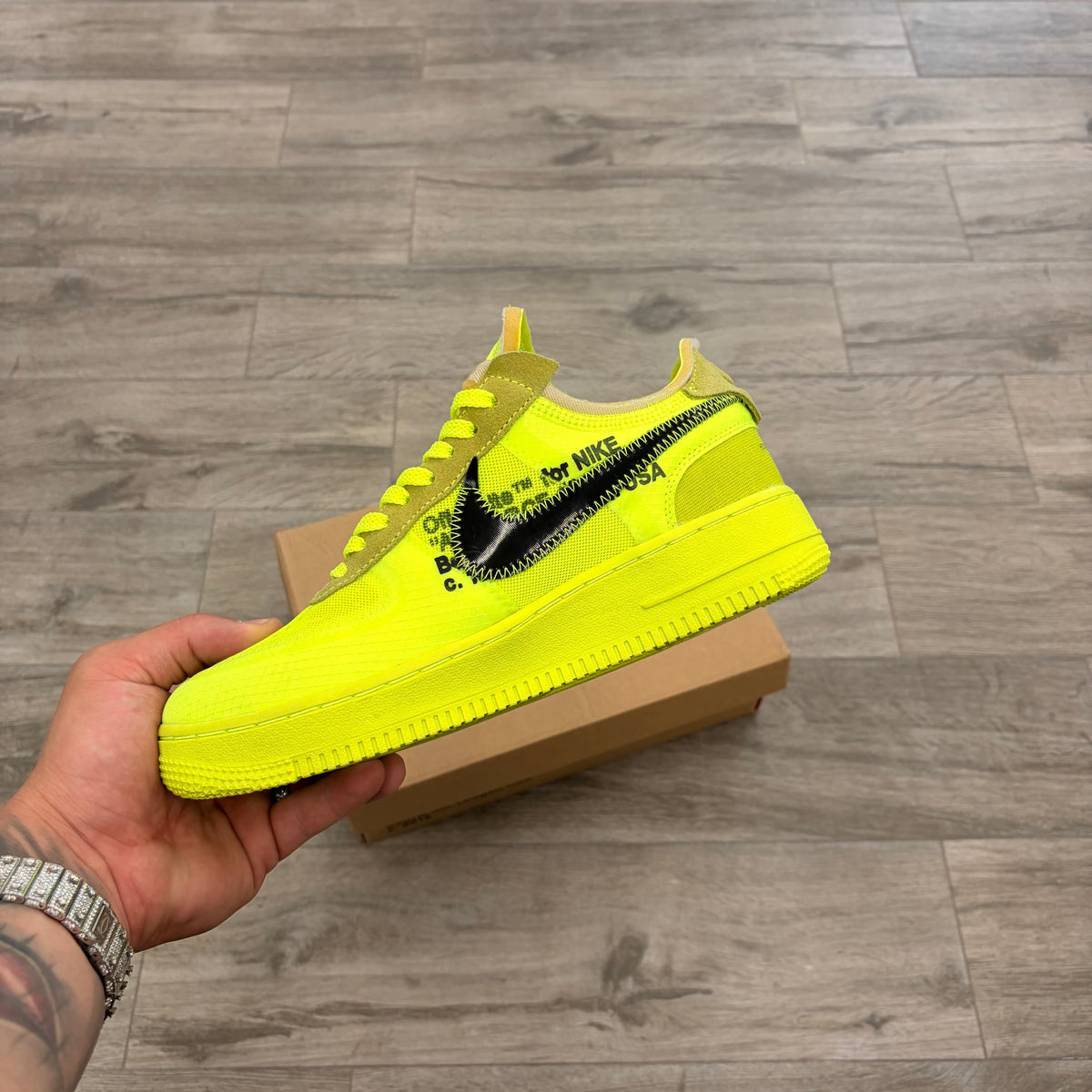 Air Force 1 Off White “Volt”