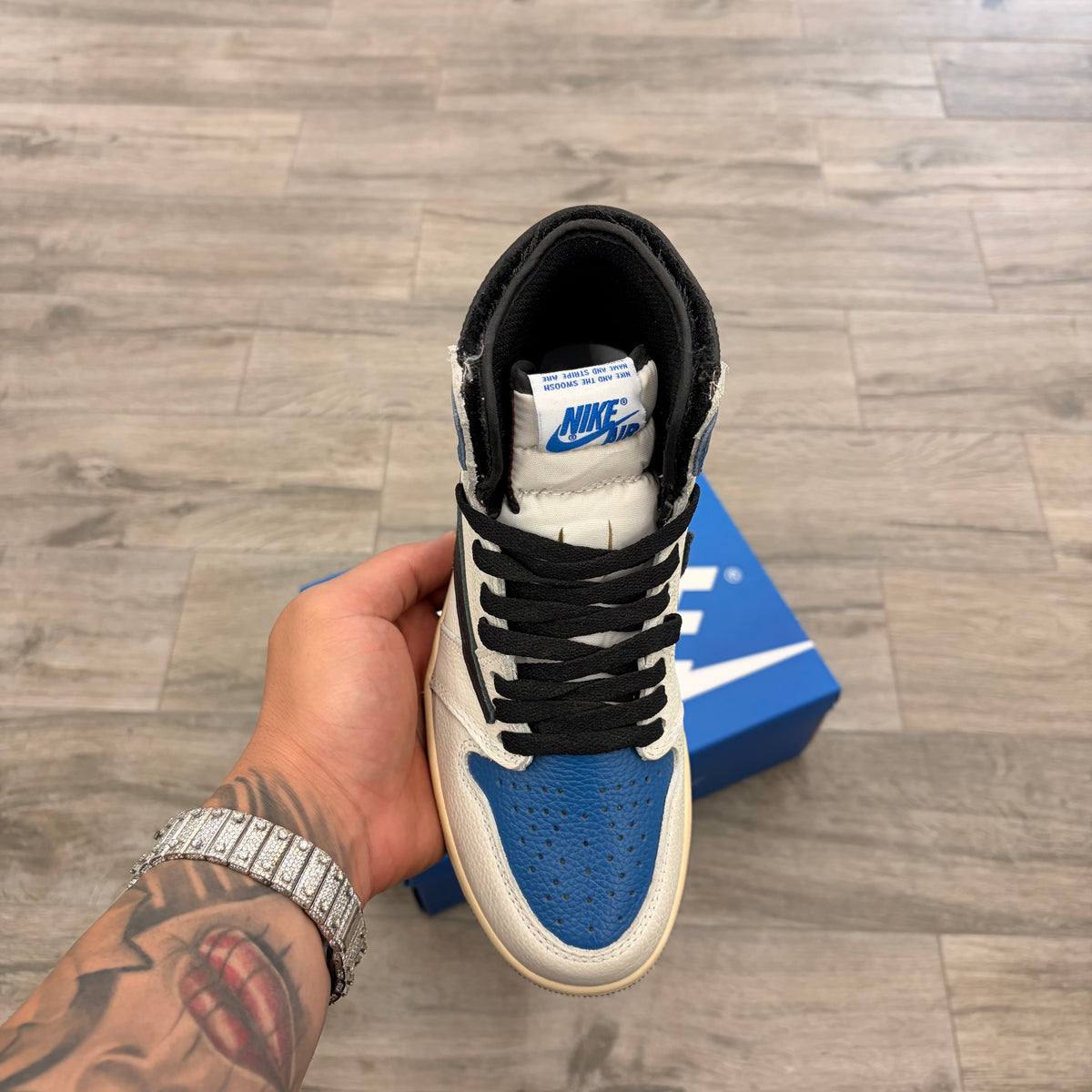 Jordan 1 Retro Travis Scott Fragment