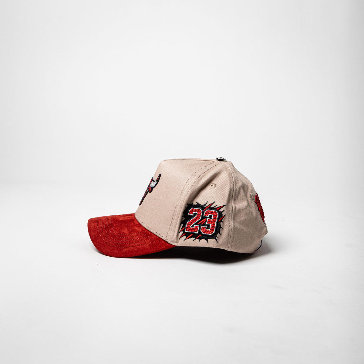 VQC Caps “ Chicago Bulls ” ( Cream / Red )