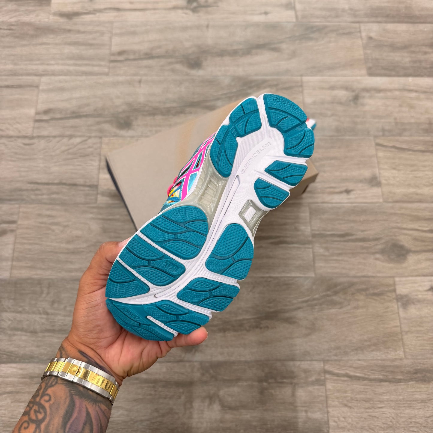 ASICS Gel-Nimbus 16 “Iridescent Pink / Capri Blue / Multicolor”