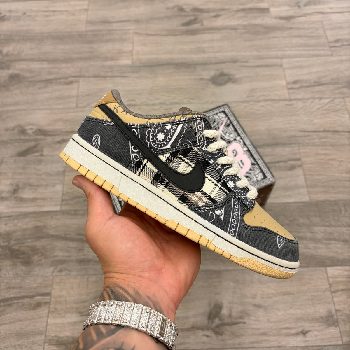 Nike SB Dunk Low Travis Scott