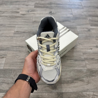 Adidas Response CL Bad Bunny lo