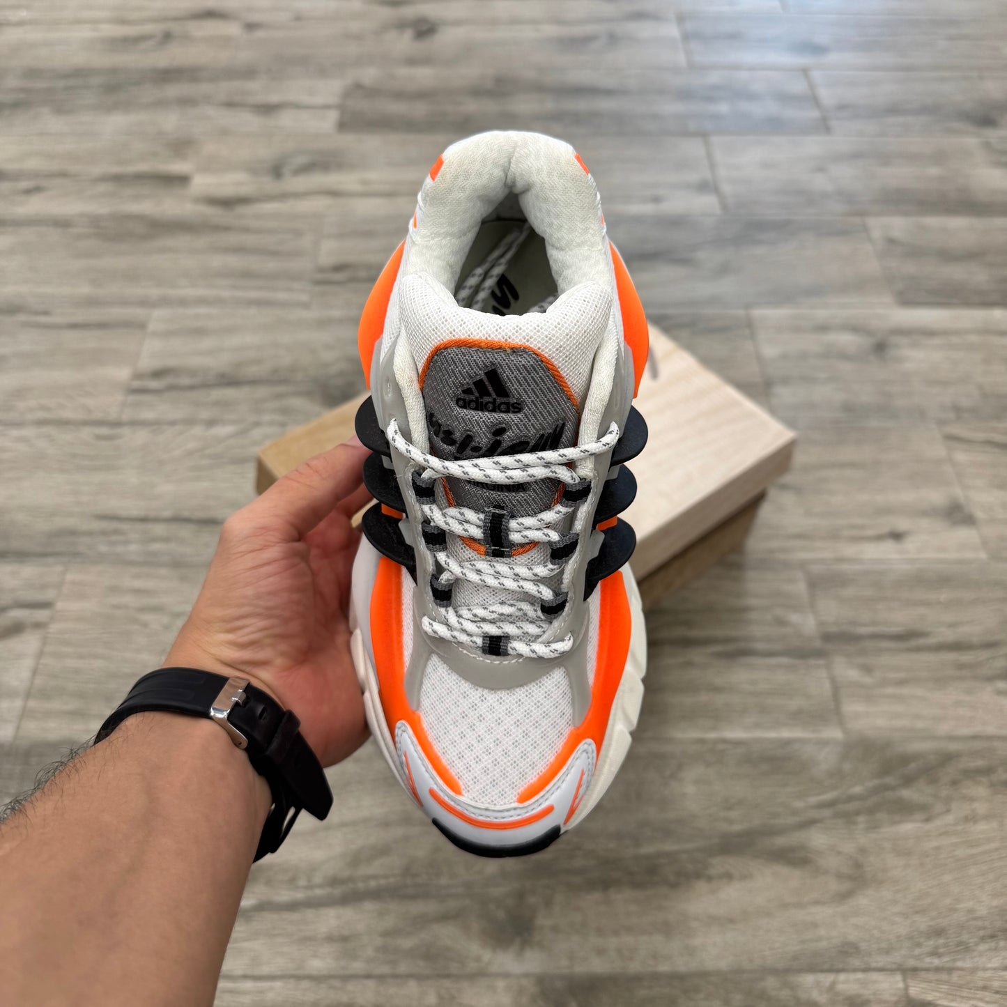 Adistar Jellyfish Pharell Williams Focus Olive Orange