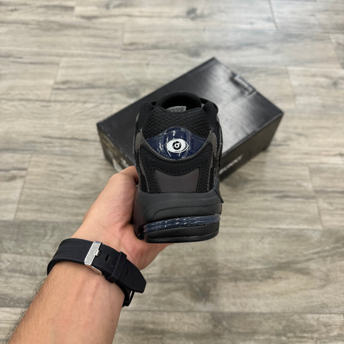 Response CL Bad Bunny Triple Black