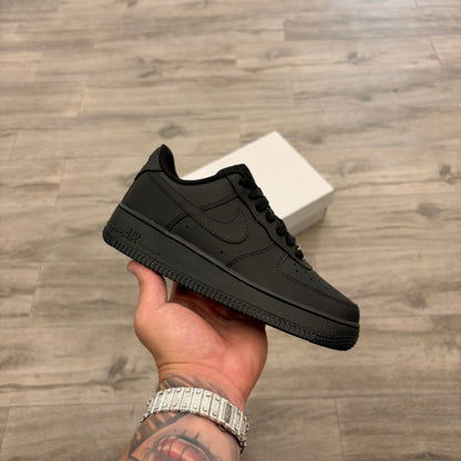 Air Force 1 “Classic Black”