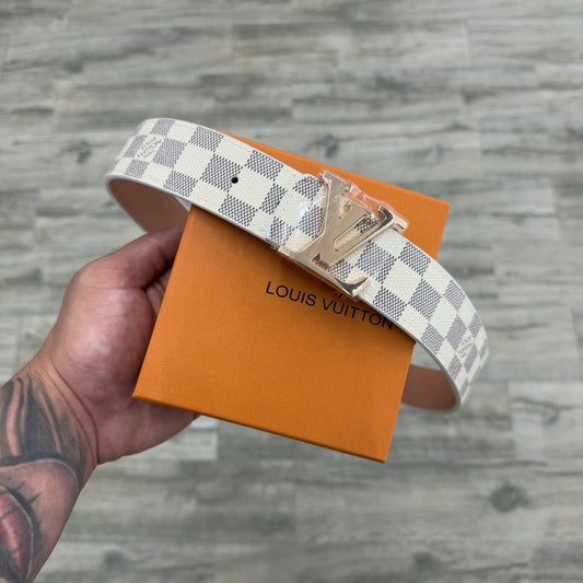 LV Gold Logo [white damier]