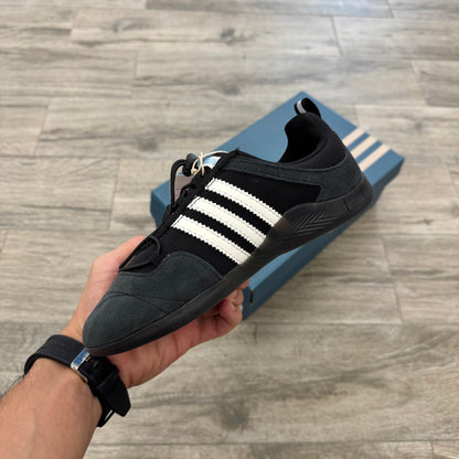Ballerina Bad Bunny Black Chalk