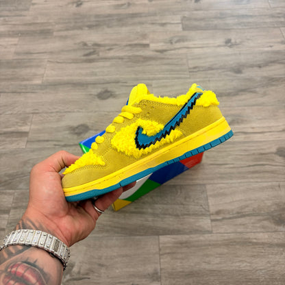 Nike SB Dunk Low Grateful Dead Bears Yellow
