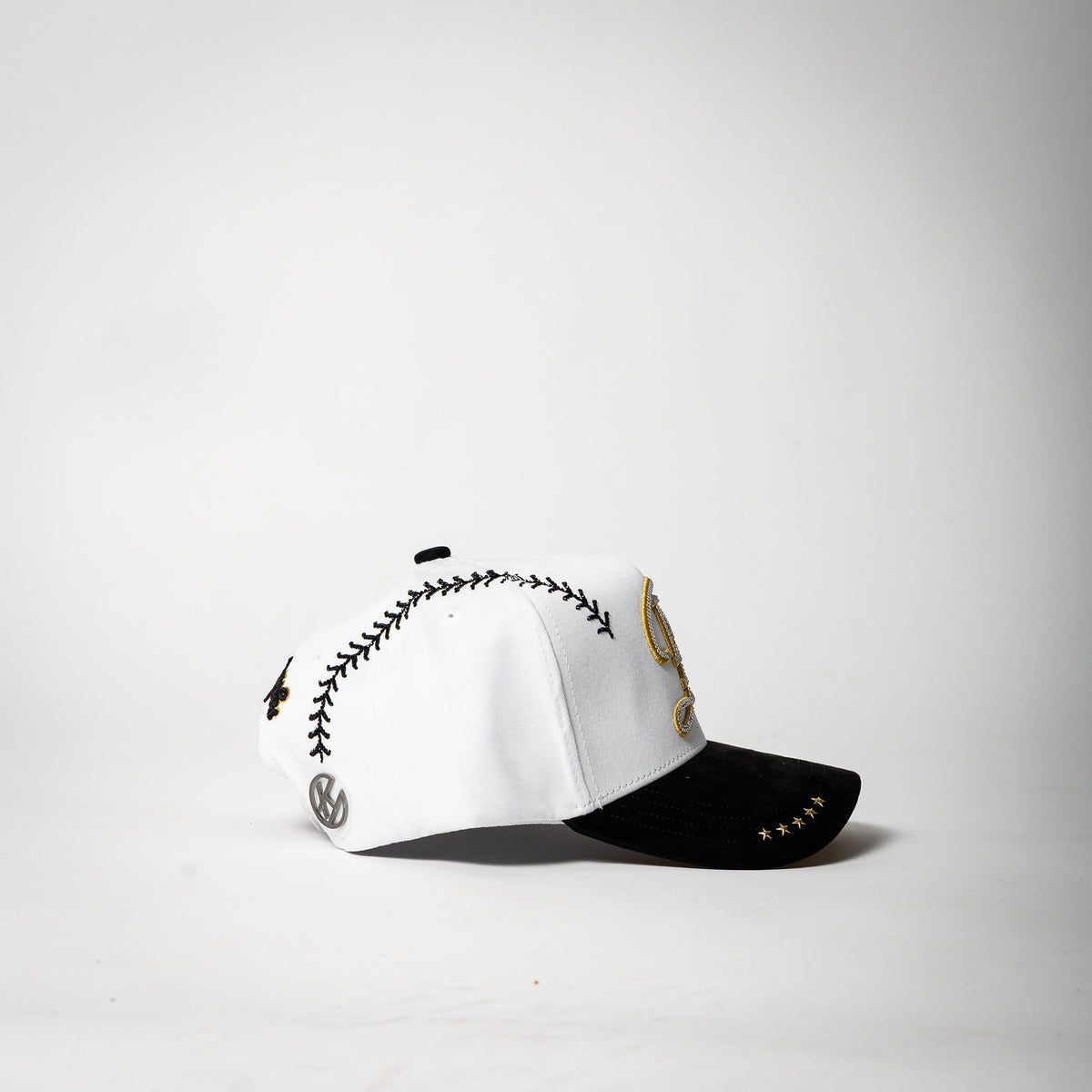 Cap Fans “ LA ” ( white/black/gold)