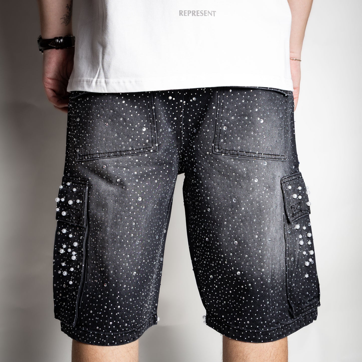 Rebel Pearl Shorts Jeans (black)