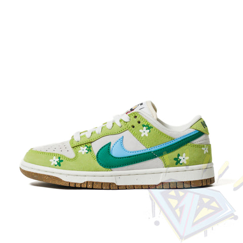 Nike Dunk Low Flowers