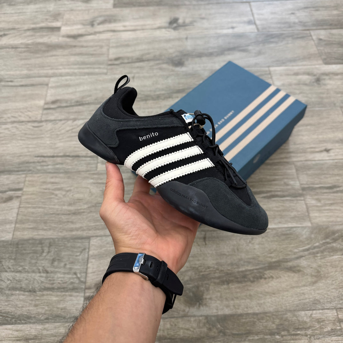 Ballerina Bad Bunny Black Chalk