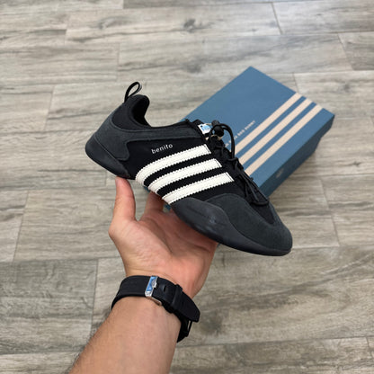 Ballerina Bad Bunny Black Chalk