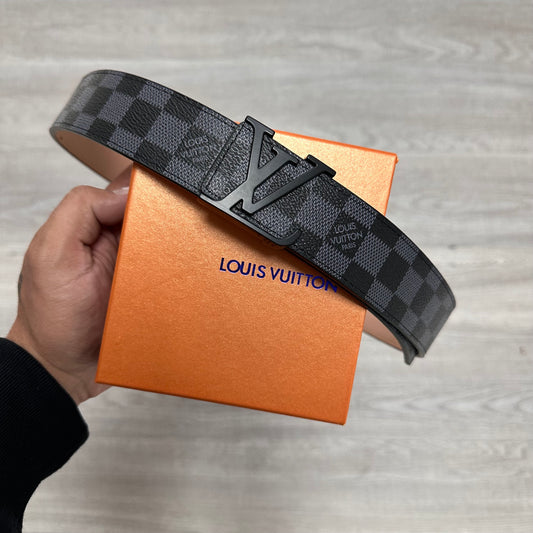 LV Black Logo [damier black]