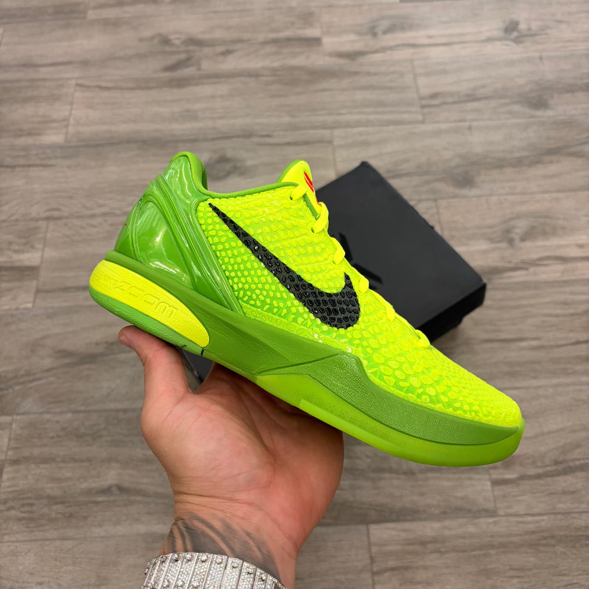 Kobe 6 Protro Grinch