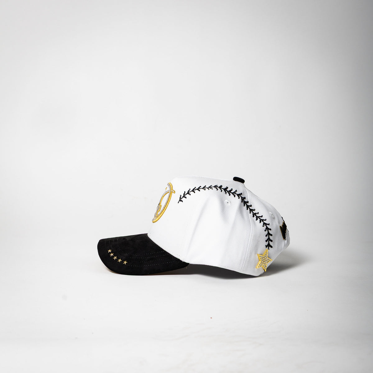 Cap Fans “ LA ” ( white/black/gold)