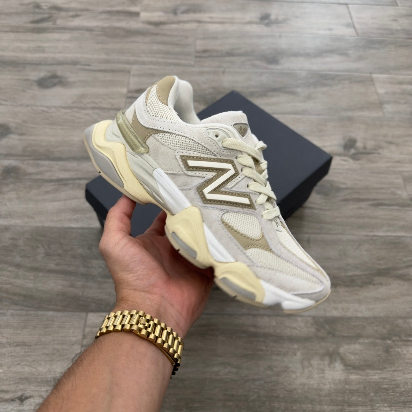 New Balance 9060 Sea Salt Brown
