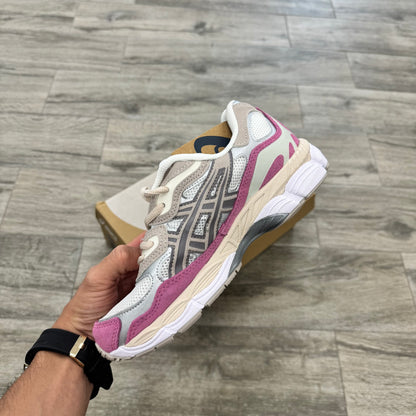 Asics GEL-NYC crema, gris mineral, beige y rosa