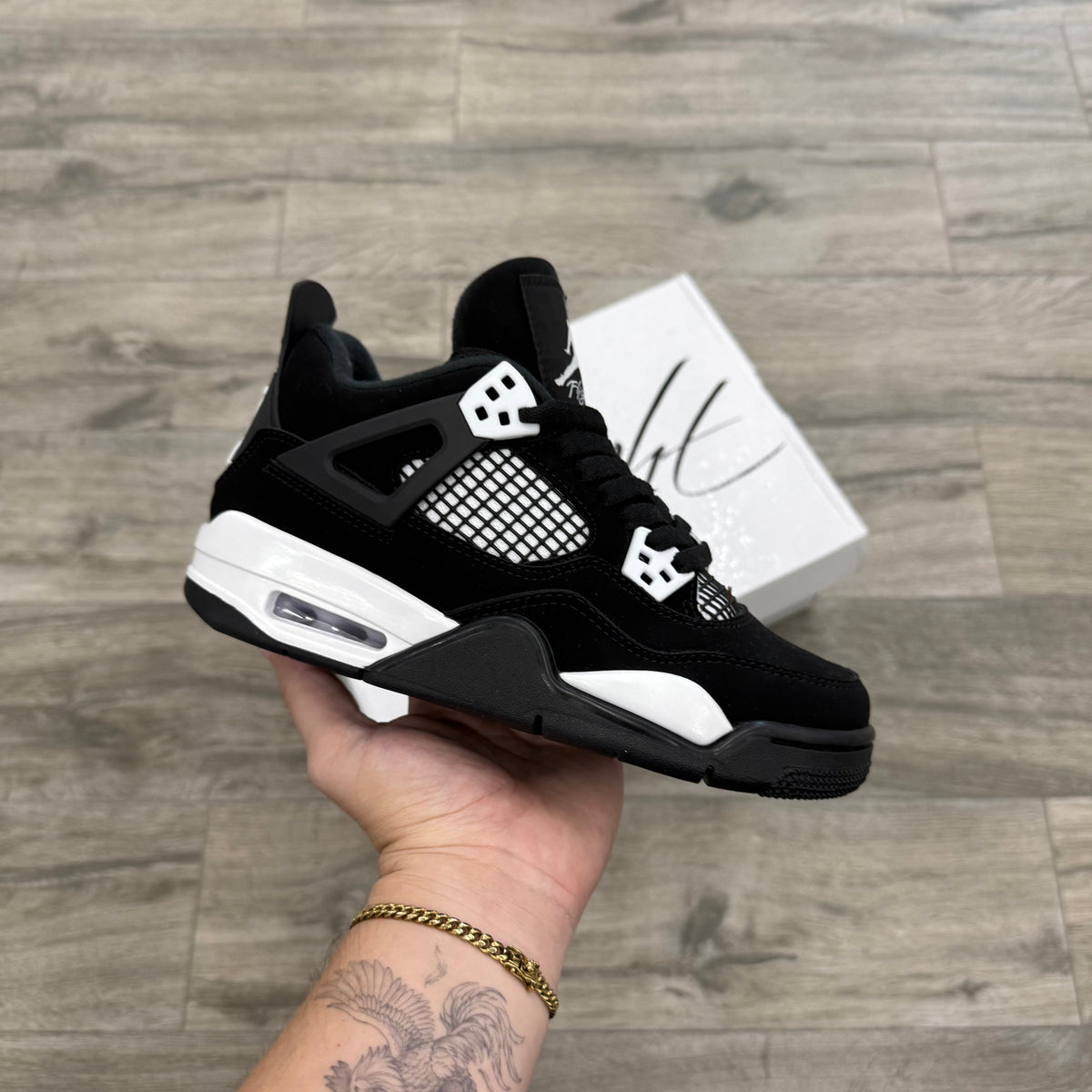 Jordan 4 Retro White Thunder