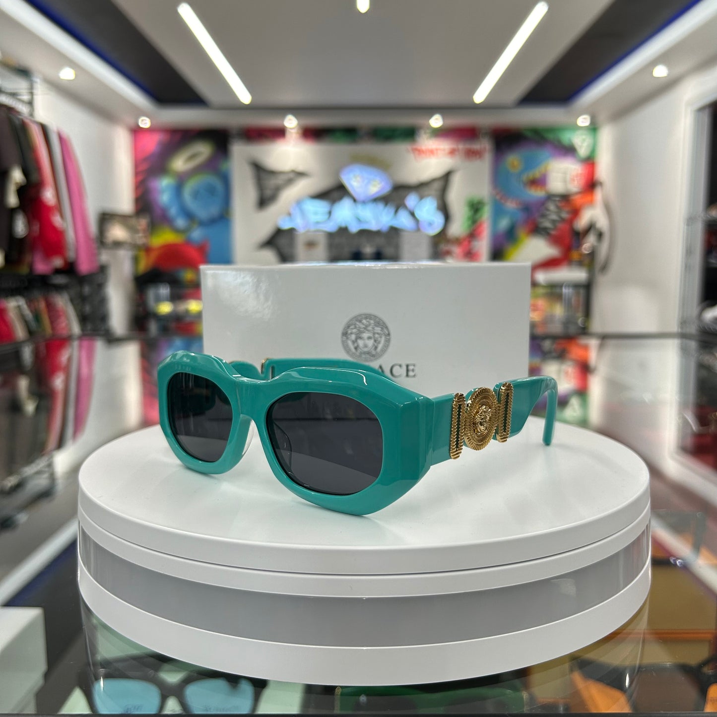 Designer Sunglasses [vers@ce]