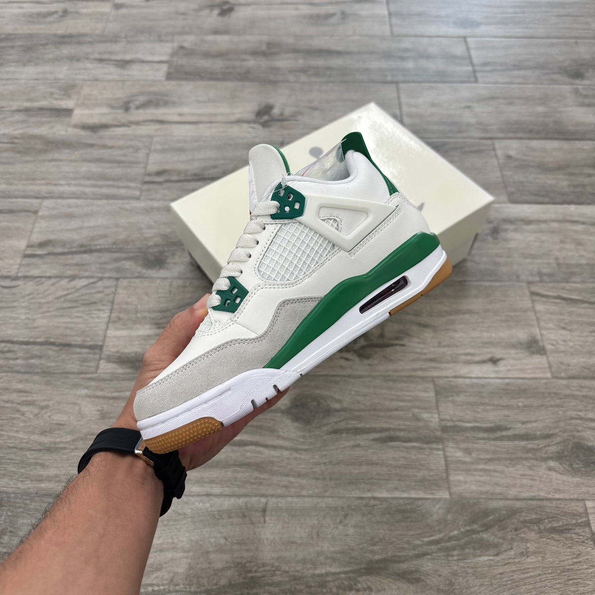 Jordan 4 Retro SB Pine Green
