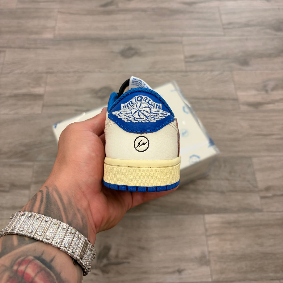 Jordan 1 Retro Low “Fragment x Travis Scott” (2025)