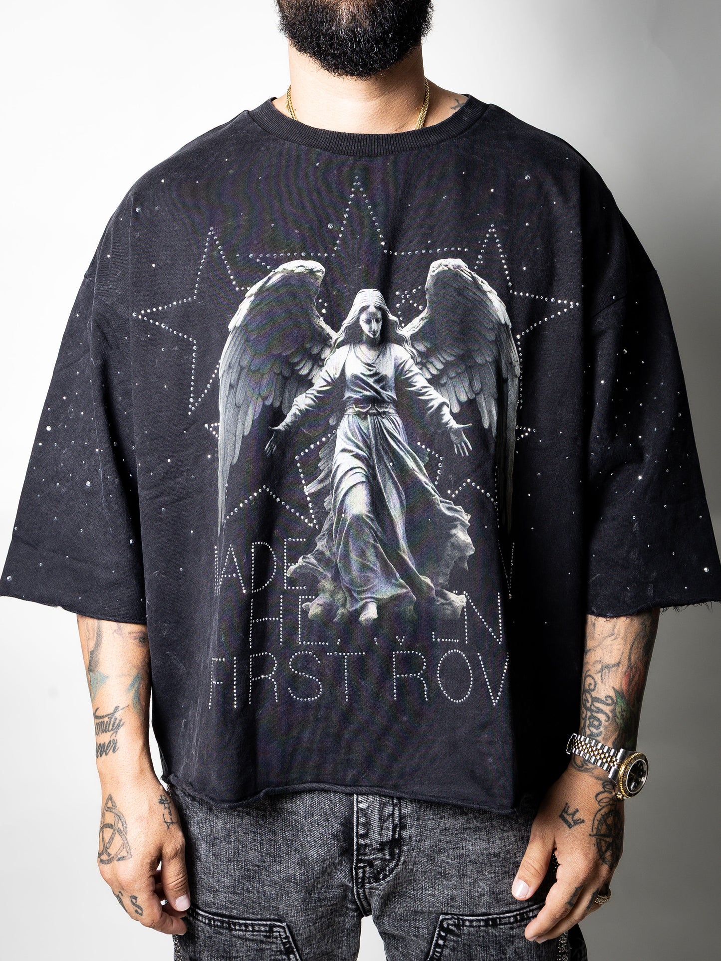 First Row [made in heaven 002]