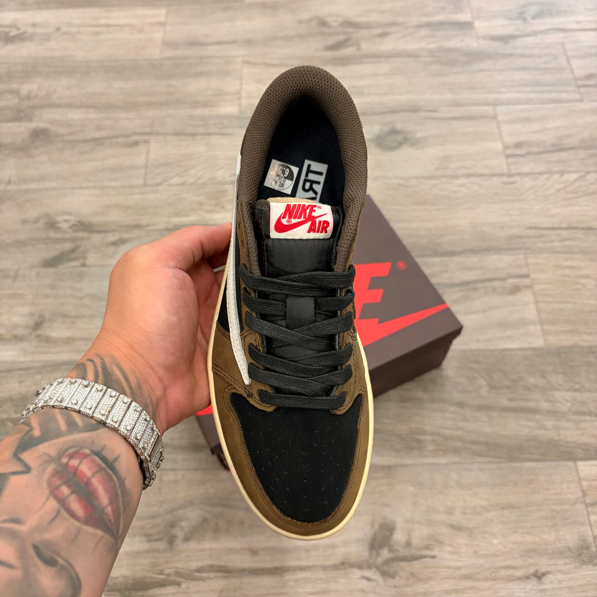 Jordan 1 Retro Low Travis Scott