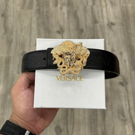 Medusa Gold Logo [black]