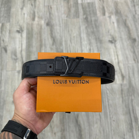 LV Black Logo [full black]