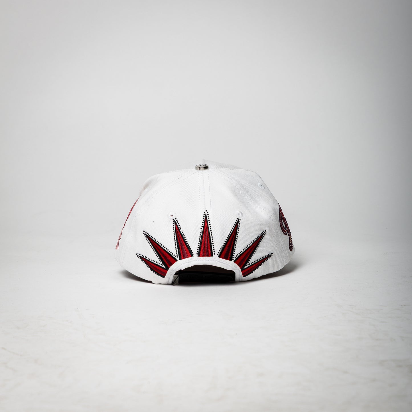 VQC Caps “ Yankees ” ( white/black )