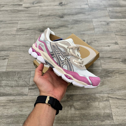 Asics GEL-NYC crema, gris mineral, beige y rosa