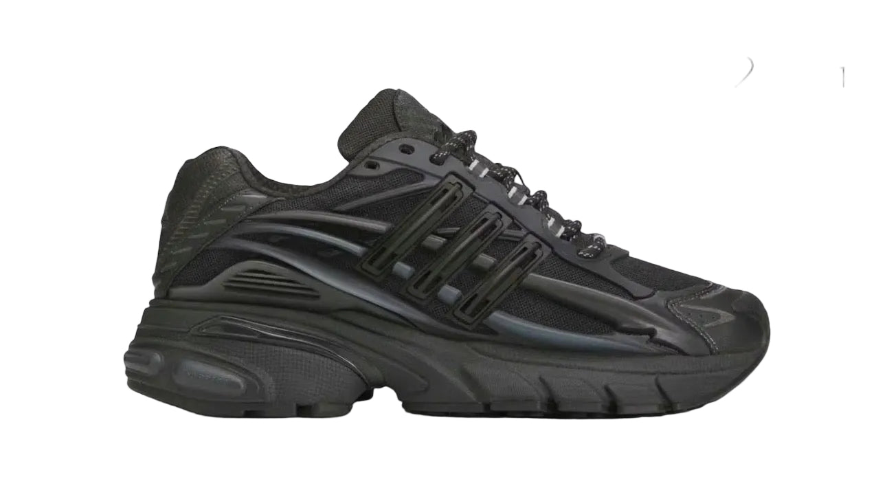 Adistar Jellyfish Pharell Williams Triple Black