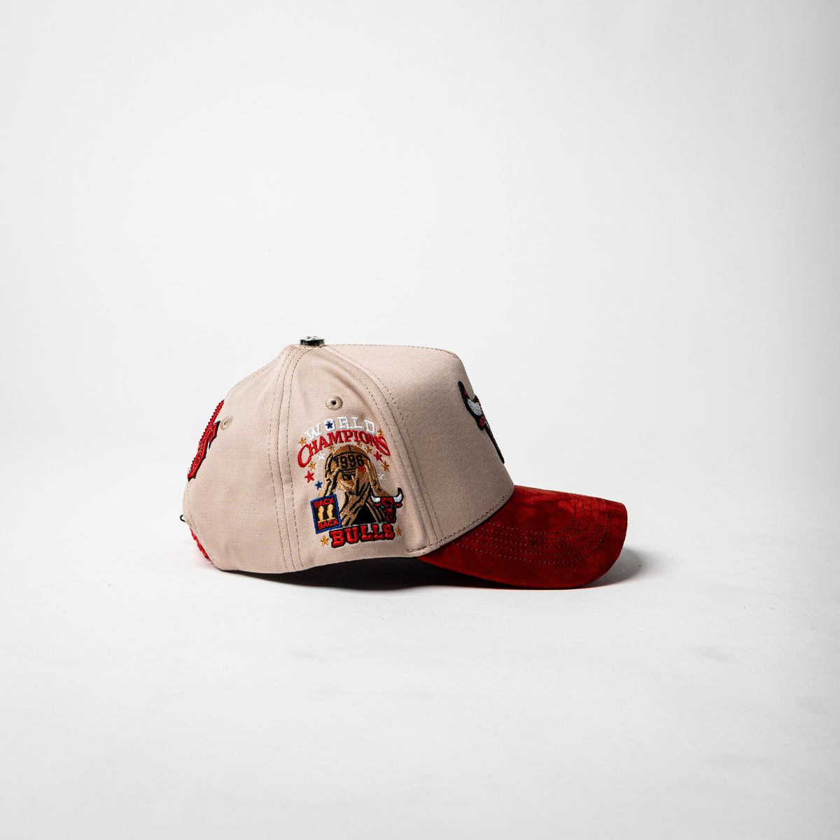 VQC Caps “ Chicago Bulls ” ( Cream / Red )