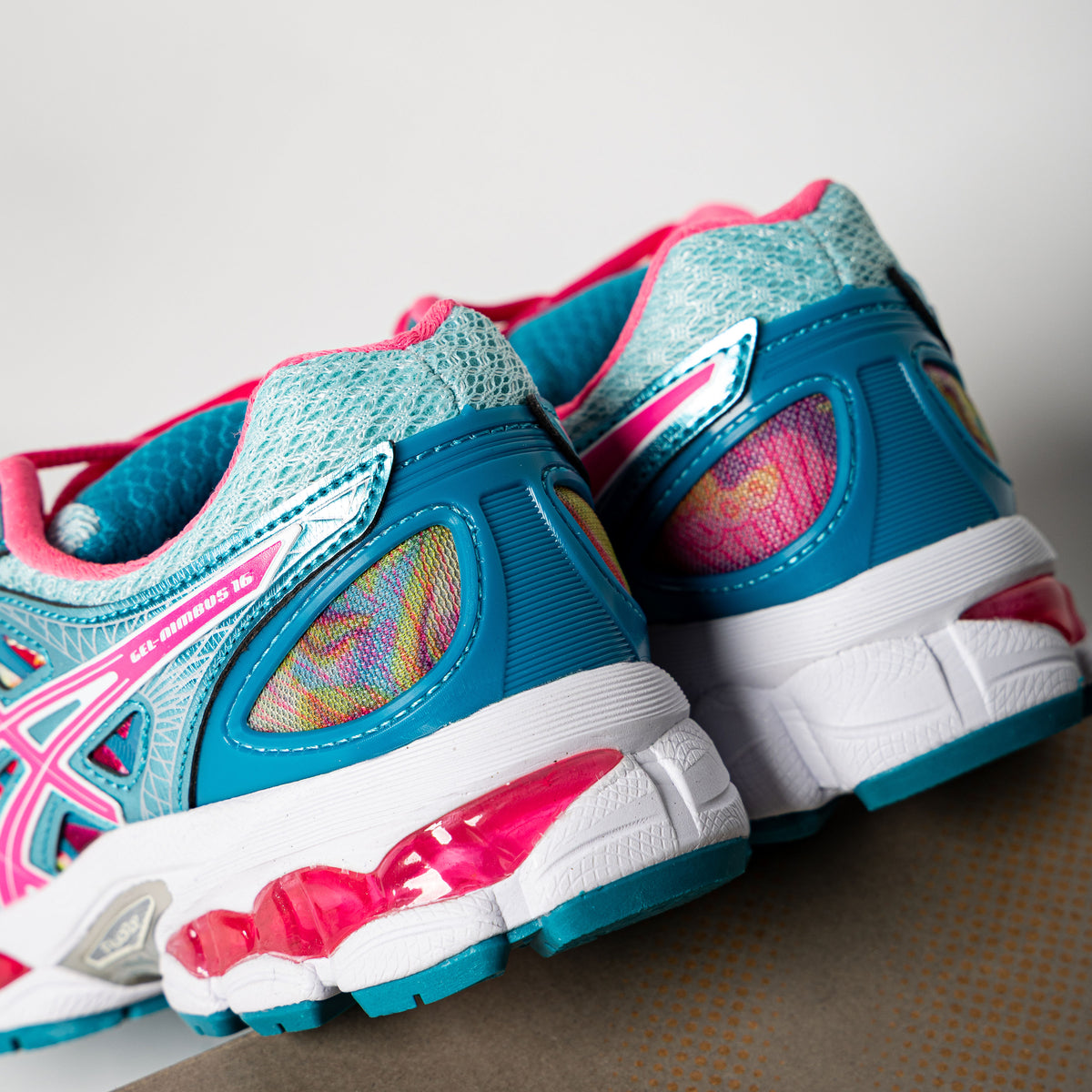 ASICS Gel-Nimbus 16 “Iridescent Pink / Capri Blue / Multicolor”