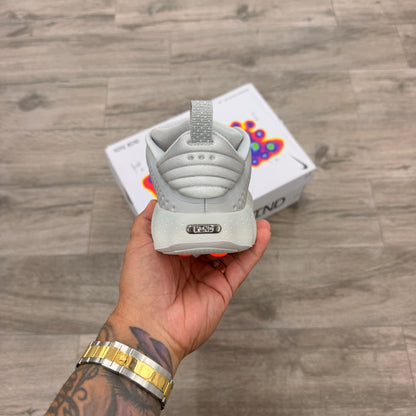 Nike Mind 002 “Light Smoke Gray”