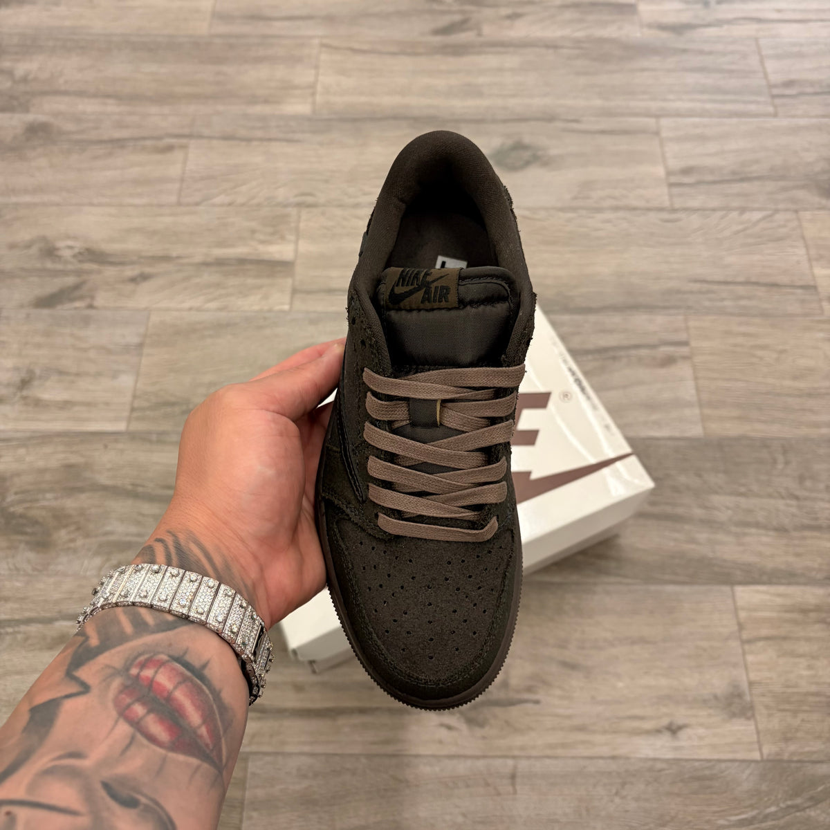 Jordan 1 Retro Low Travis Scott “Brown Velvet”