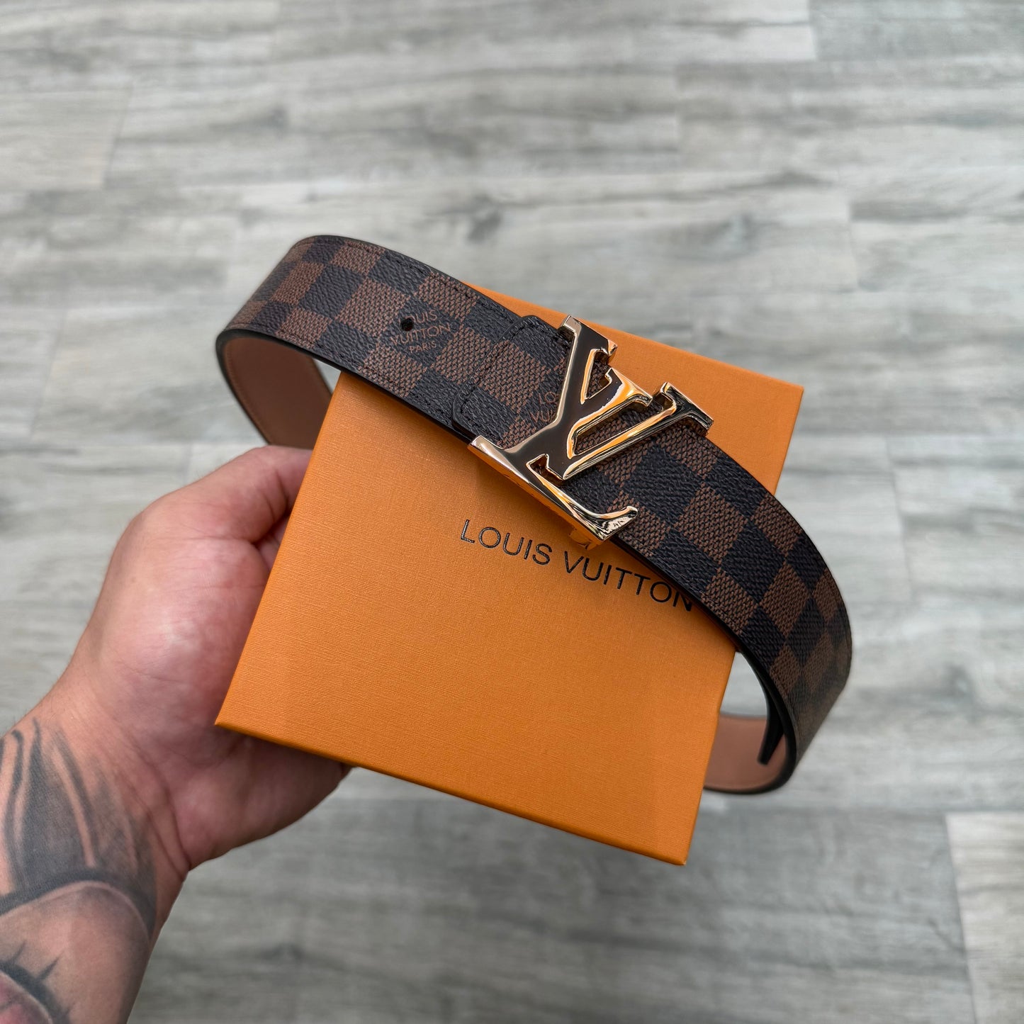 LV Gold Logo [damier brown]