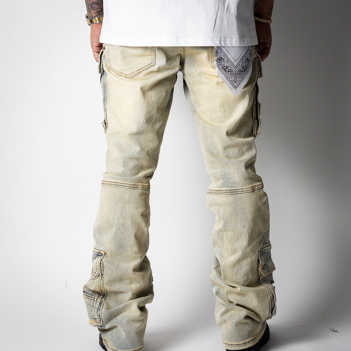 First Row Flares Jean [L.Stone Tint]