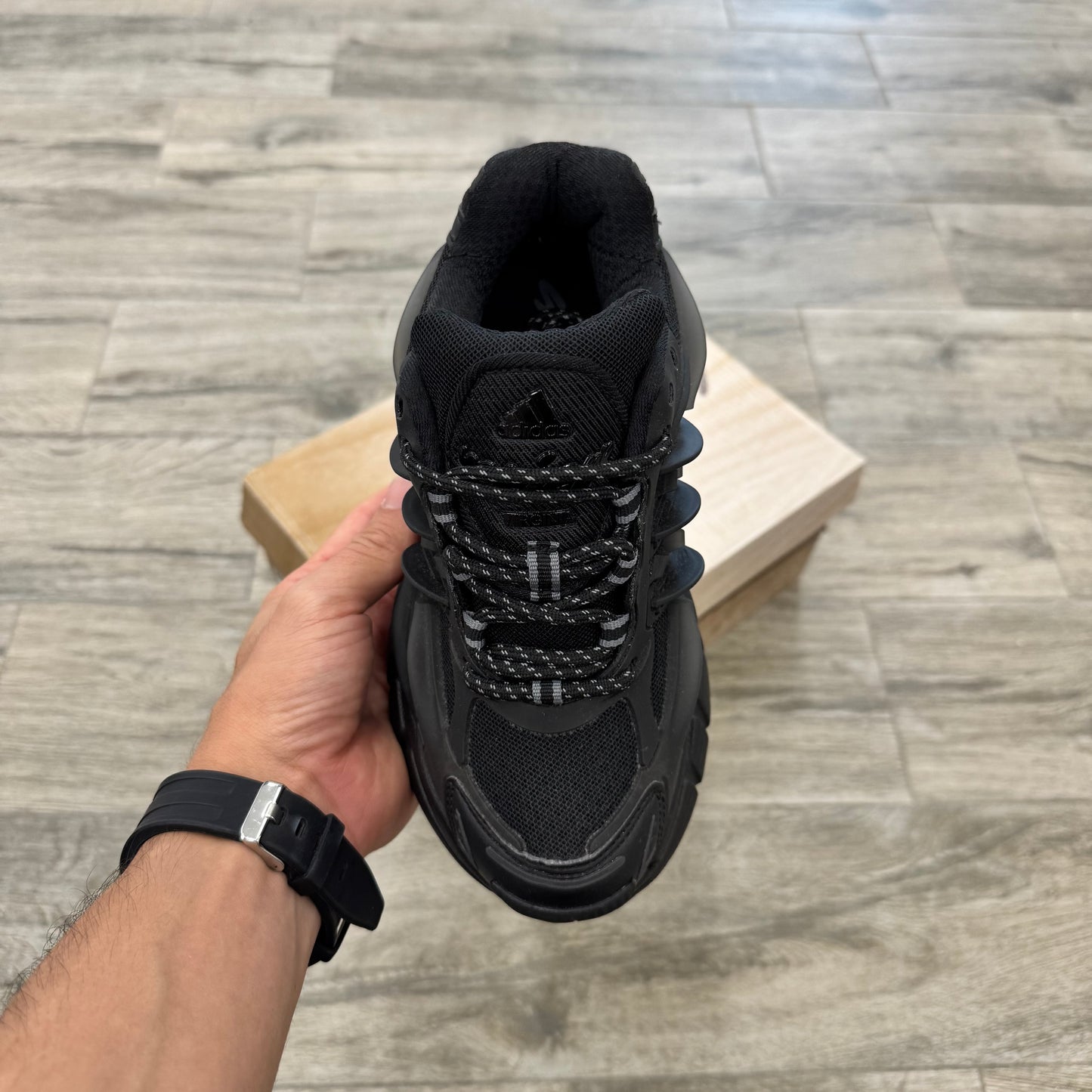 Adistar Jellyfish Pharell Williams Triple Black
