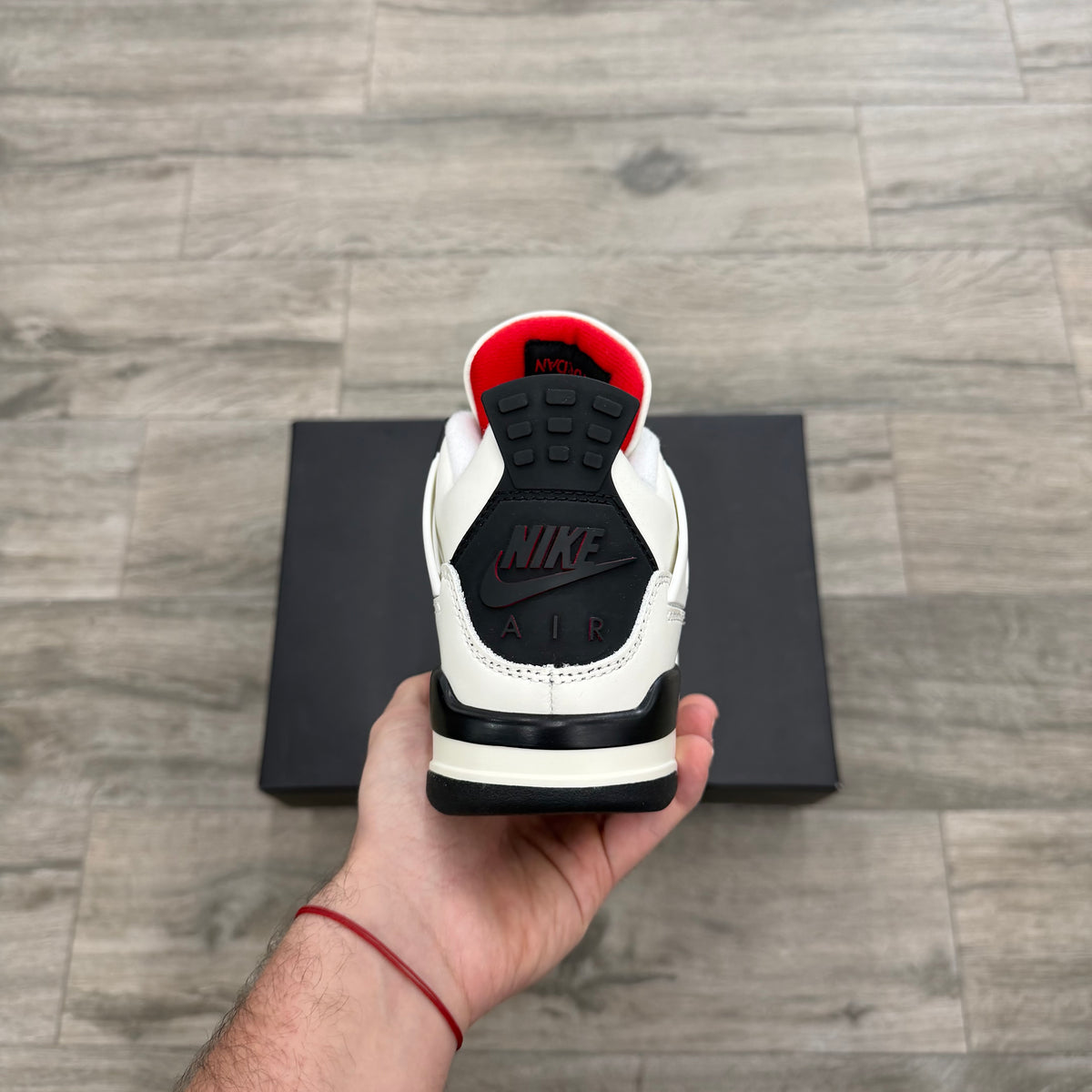 Jordan 4 Retro “Flight Club”
