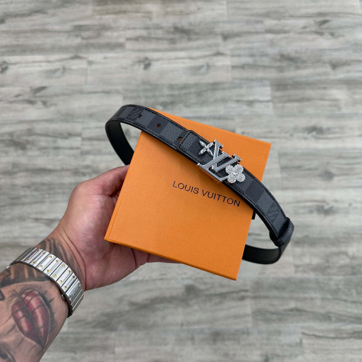 LV Silver Logo Women [damier black]