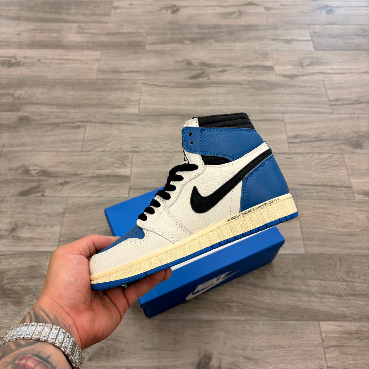 Jordan 1 Retro Travis Scott Fragment